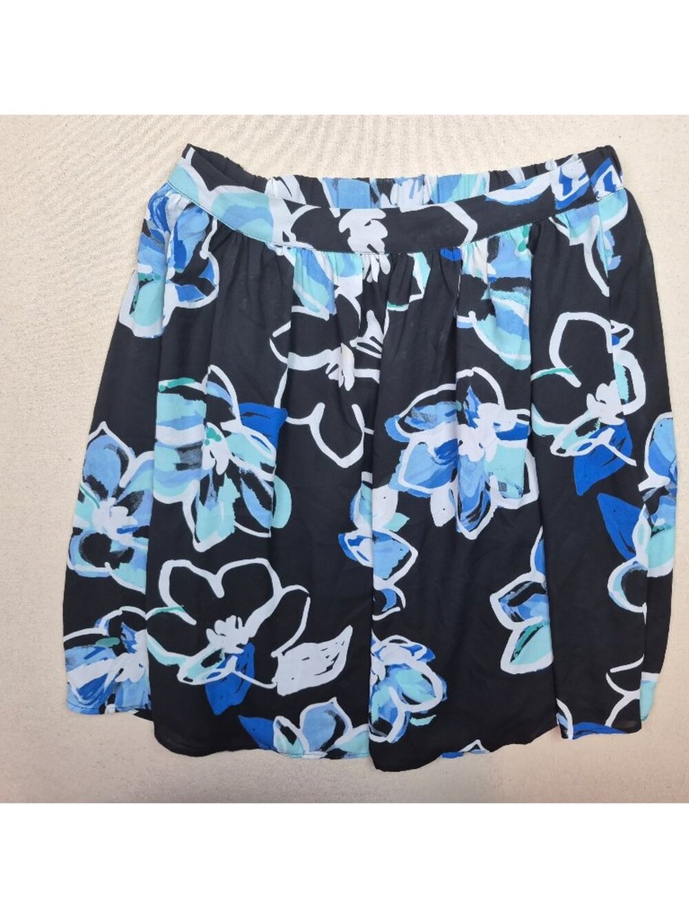 Elle Women's Blue/Black Floral Pull On Ruffled Mini Skirt Sz L 32/25 NWOT
